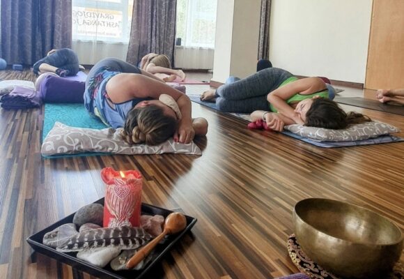 JOGA DO HĹBKY